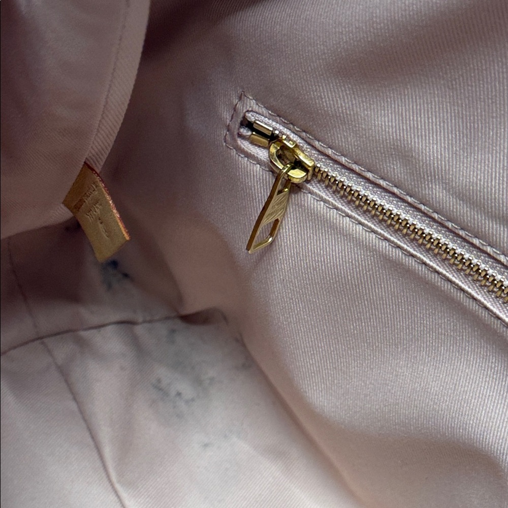 Louis Vuitton Damier Azur Checkerboard Shoulder Bag in White and Blue - Picture 11 of 11